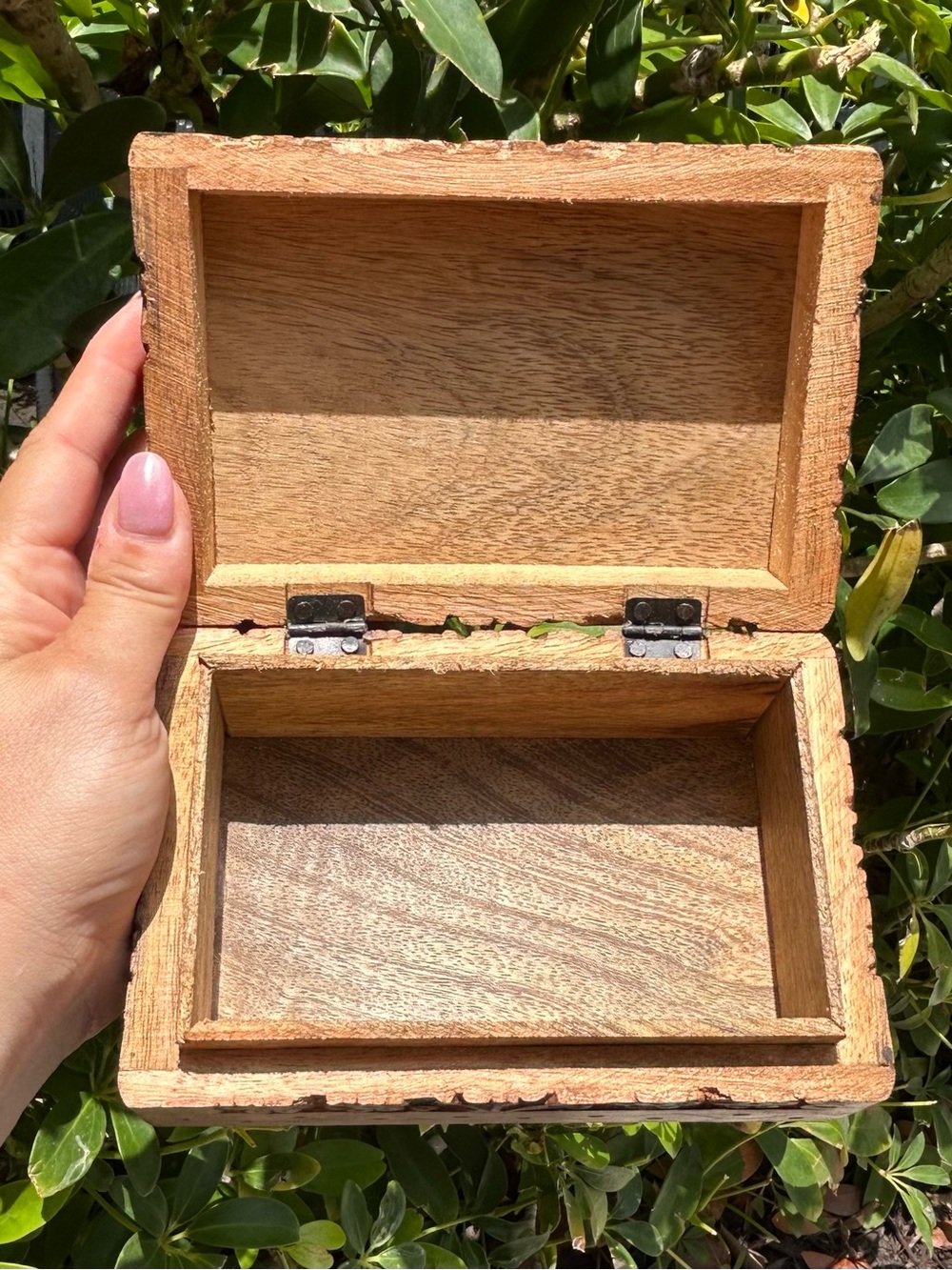 Hand Carved Eye of Horus Wooden Box 4x6 Jewelry Crystal Keepsake Storage - Picture 6 of 6